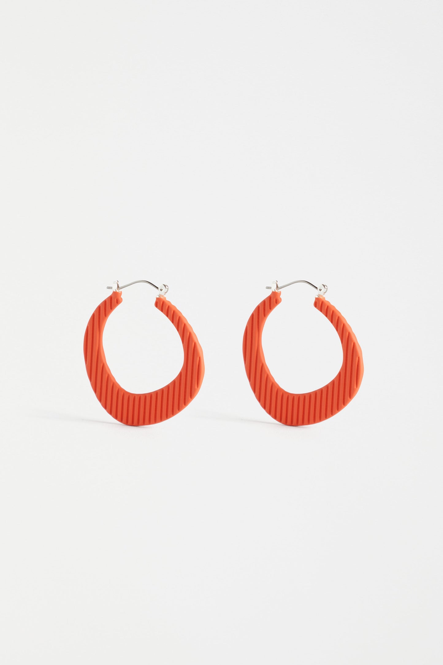 Perda Asymmetrical Coloured Medium Hoop Earring | FIRE ORANGE