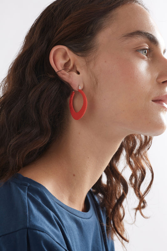 Perda Asymmetrical Coloured Medium Hoop Earring Model side | FIRE ORANGE