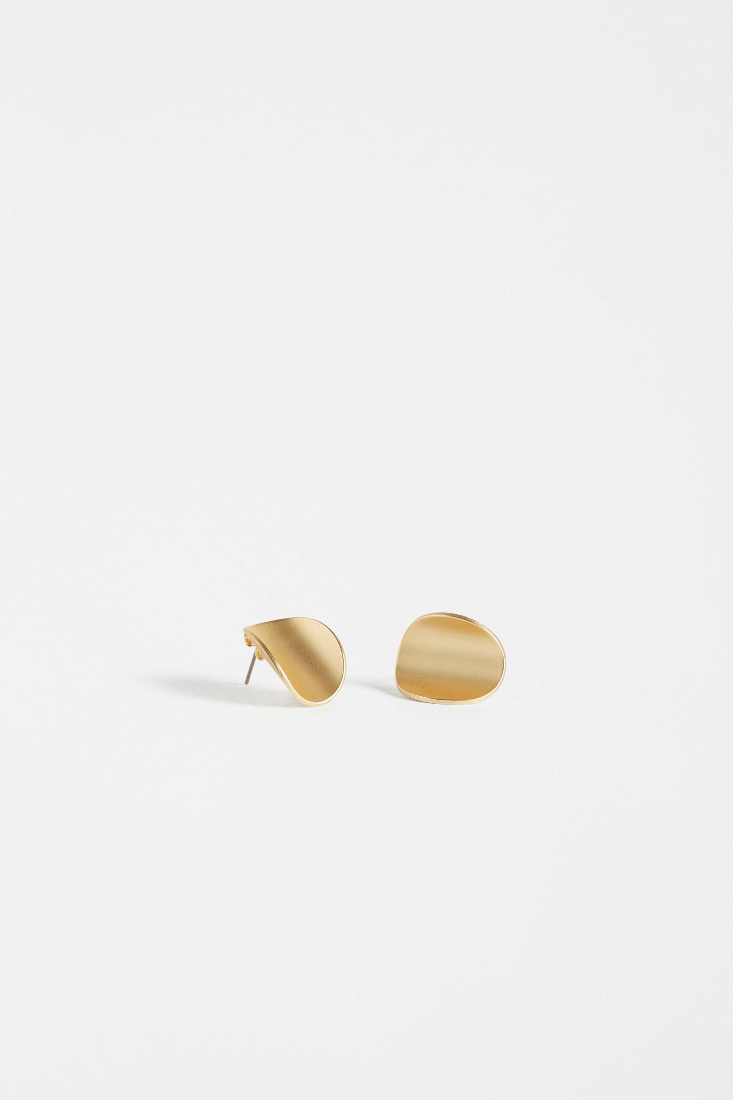 Kave Concave Oval Stud Earring | GOLD