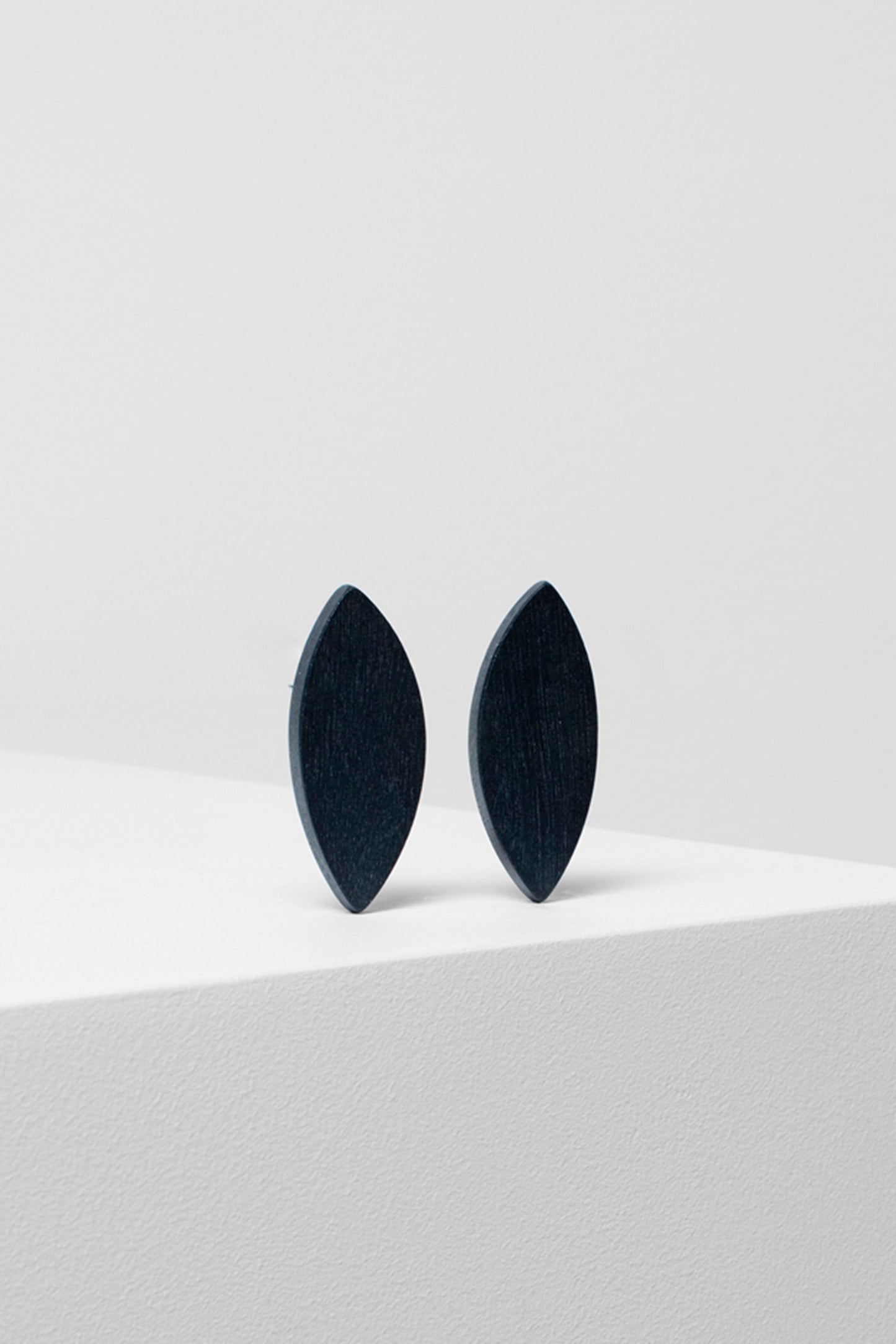 Leaf Geometric Timber Earring Front MOONLIGHT