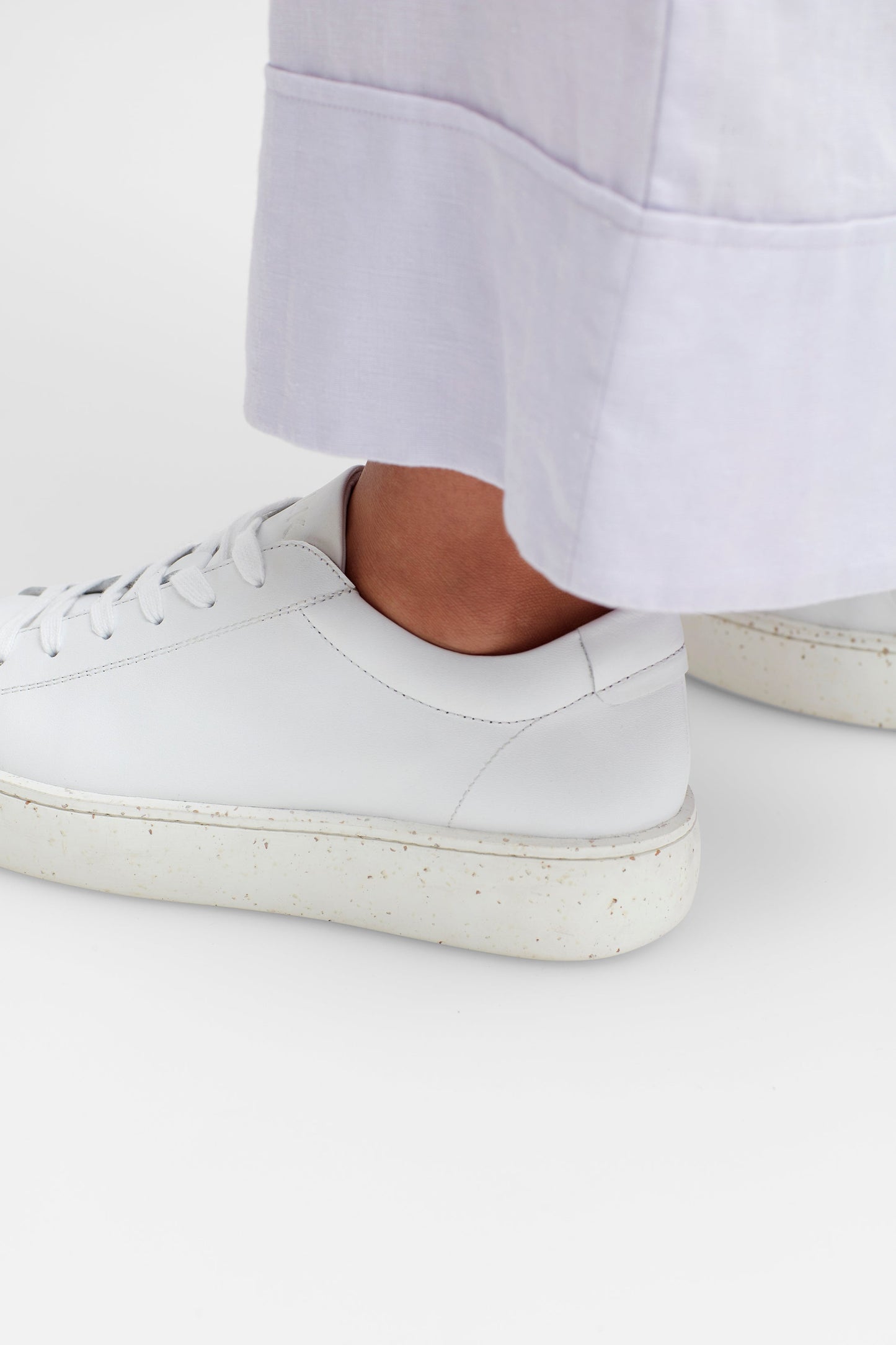 Risby Recycled Sole Sneaker Model Detail WHITE