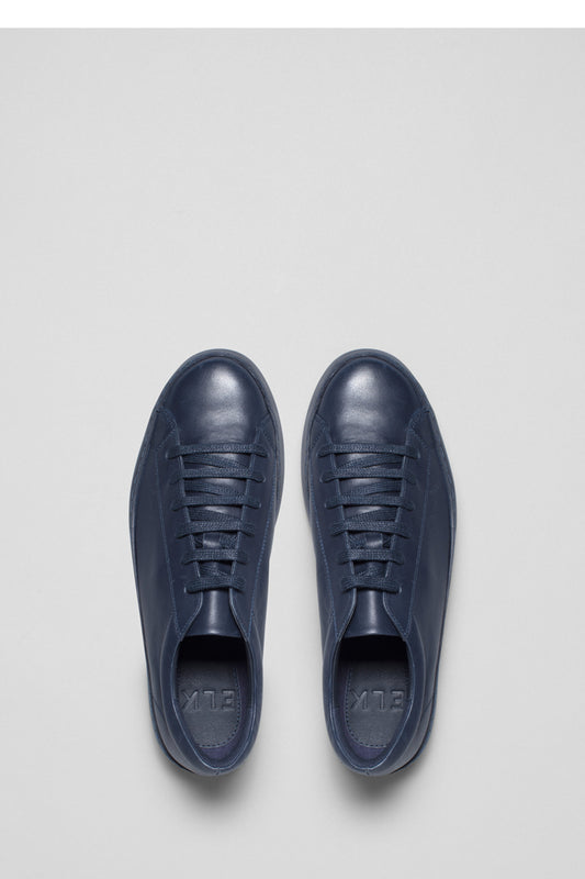 Vikran Leather Rounded Toe Sneaker Overhead | NAVY