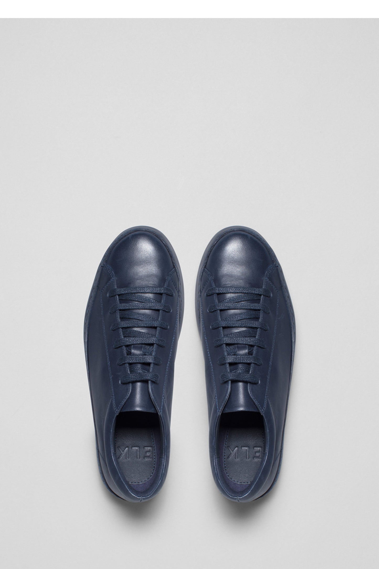 Vikran Leather Rounded Toe Sneaker Overhead | NAVY