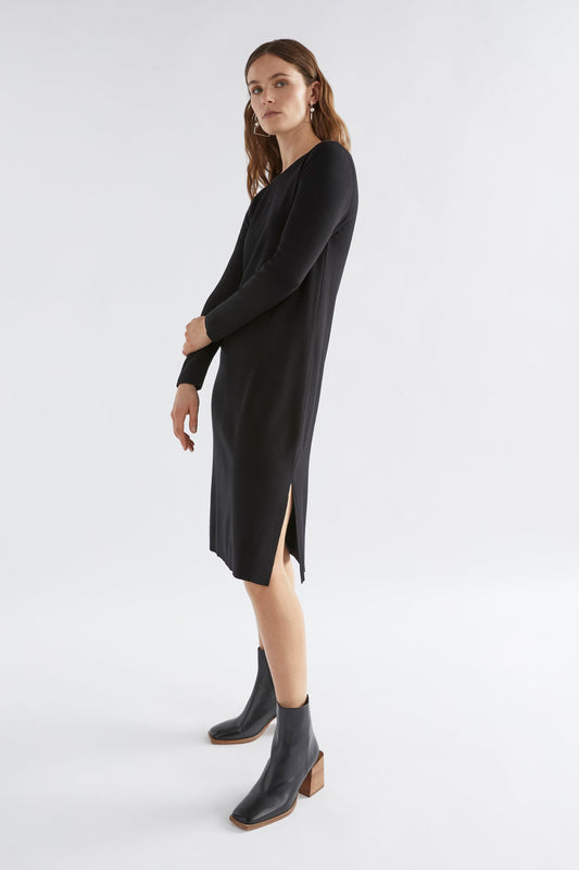Svinge Long Long Sleeve Knit Dress Model Side | BLACK