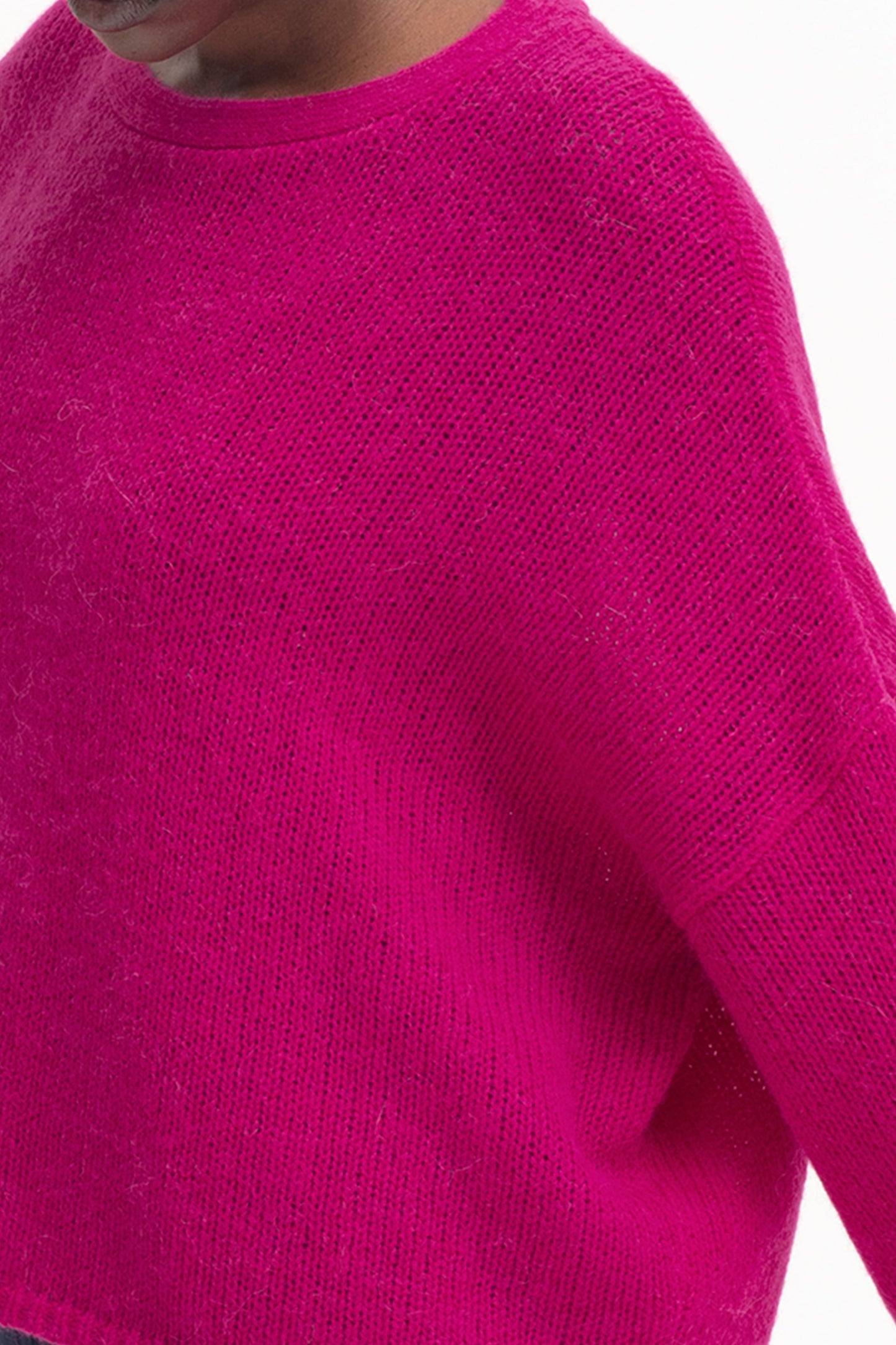 Anga Relaxed Box Fit Alpaca Yarn Knit Sweater Model Detail | BRIGHT PINK