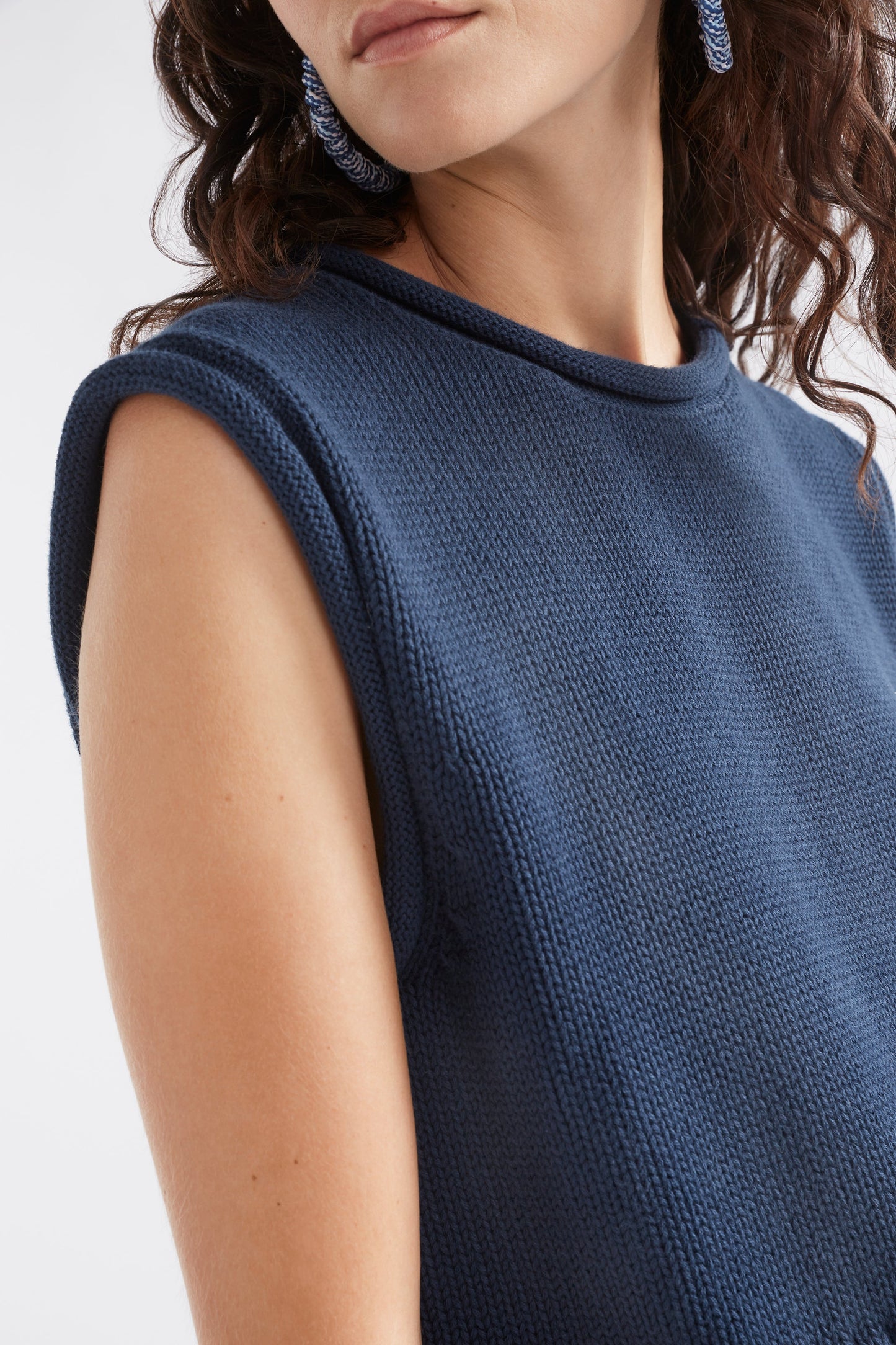 Lunel Organic Cotton Cap Sleeve Rolled Hem Cropped Vest Model Detail | DEEP SEA BLUE