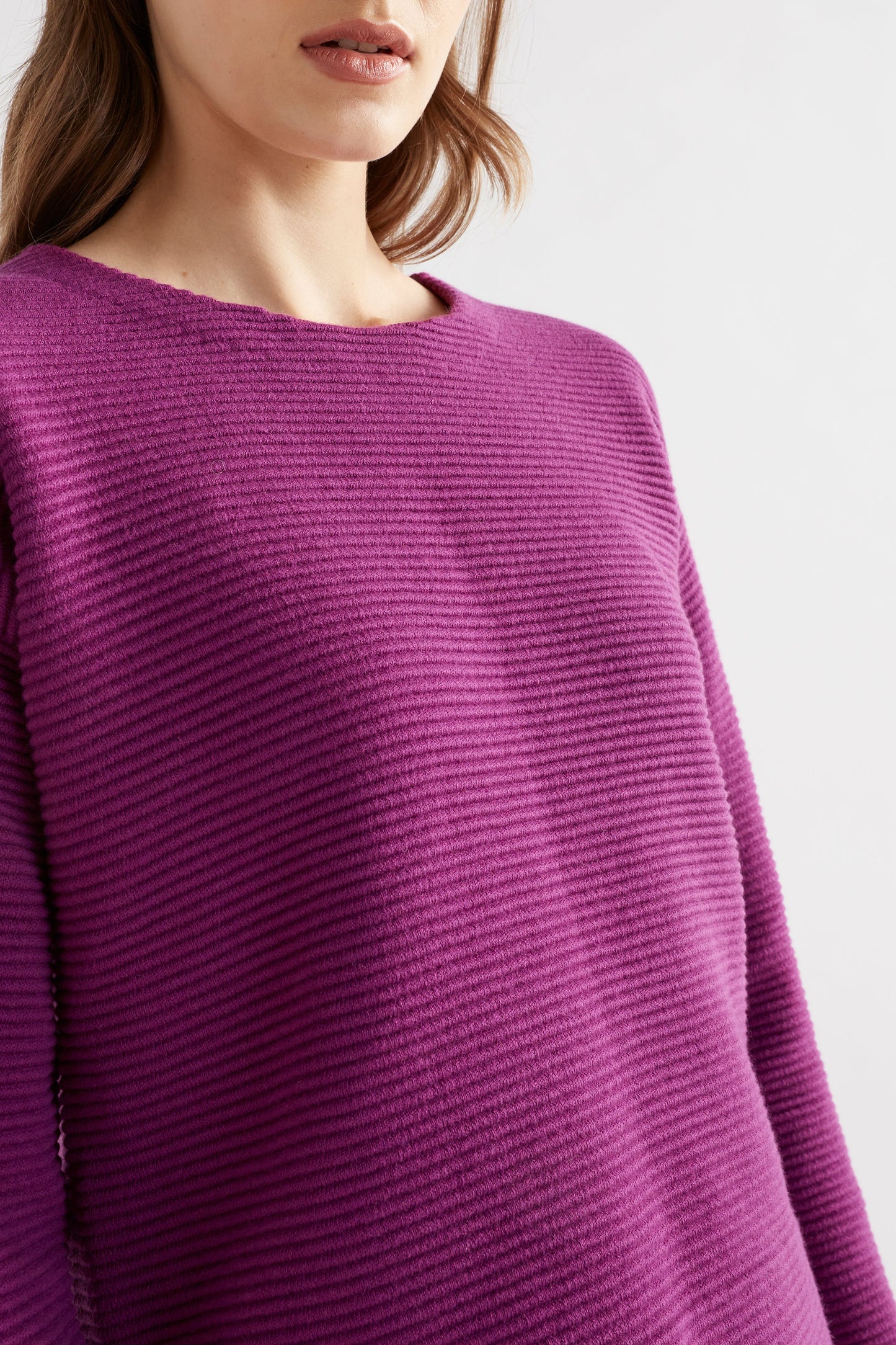 Neiu Cotton Merino Round Neck Ottoman Sweater Model Front detail | MAGENTA