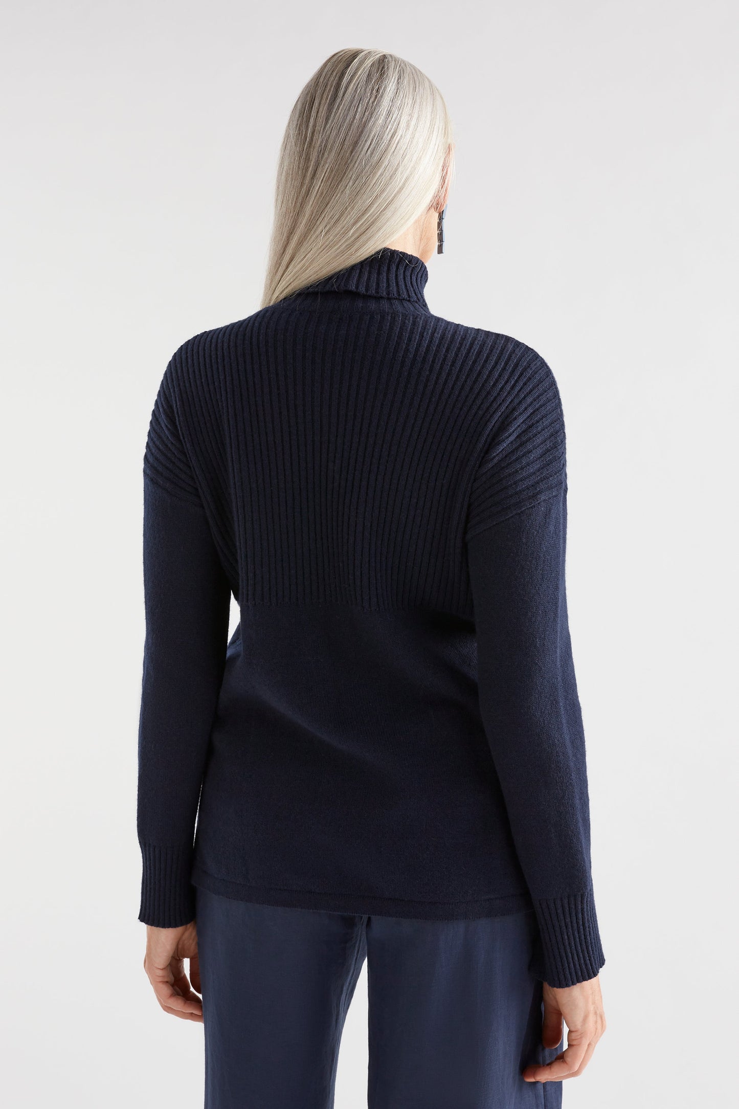 Ailda Ribbed Organic Cotton and Merino Turtle Neck Sweater Model Back | NAVY