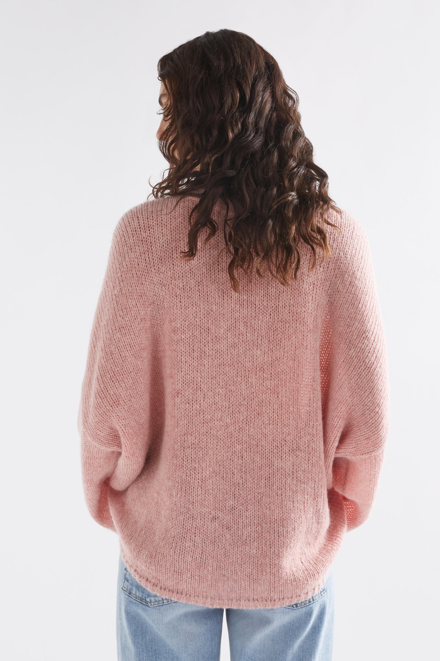 Agna Relaxed Box Fit Alpaca Yarn Knit Sweater Model Back | PINK SALT