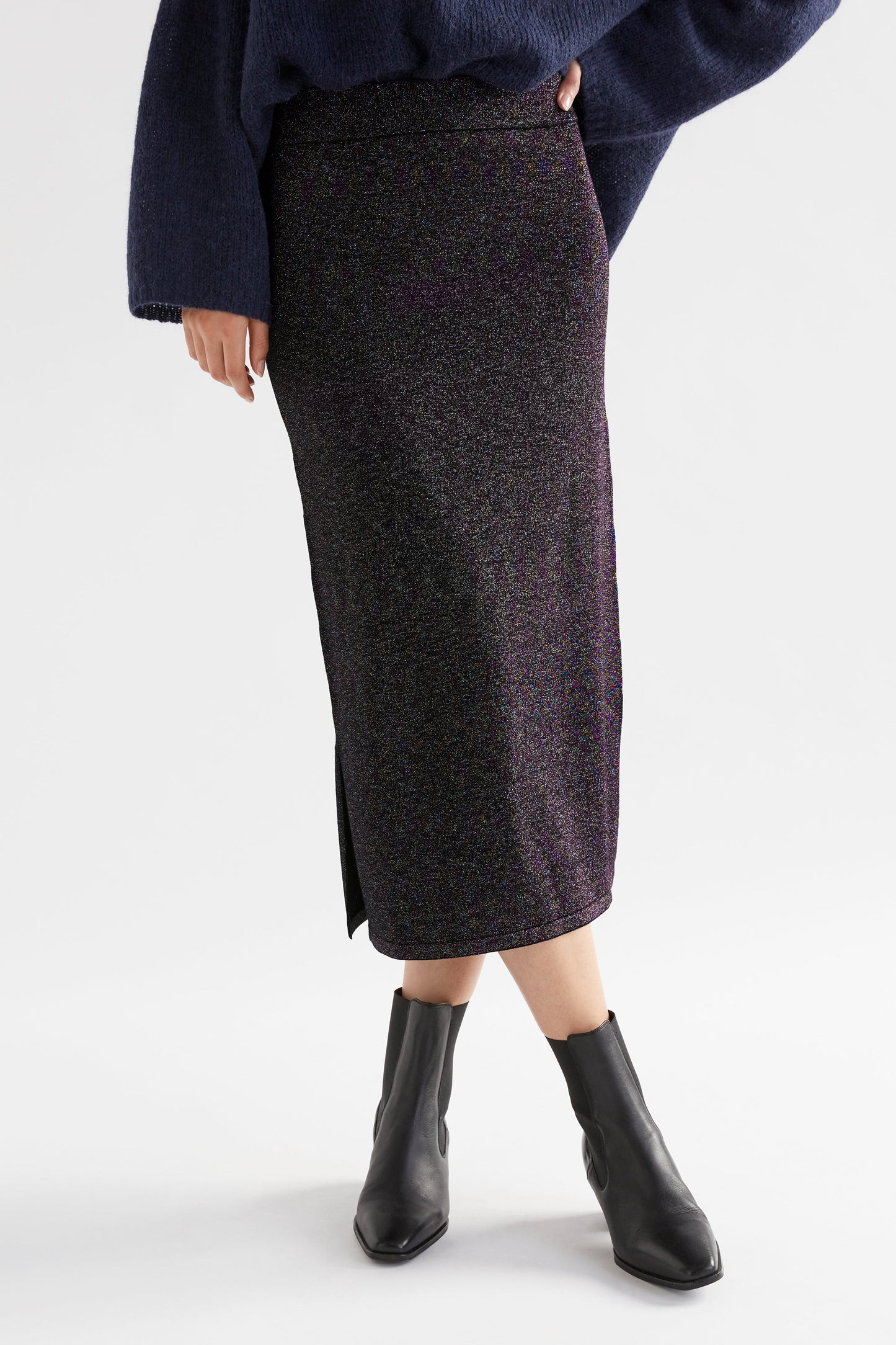 Galaxy Metallic Thread Knit Pencil Skirt Model Front crop | BLACK MULTI METALLIC