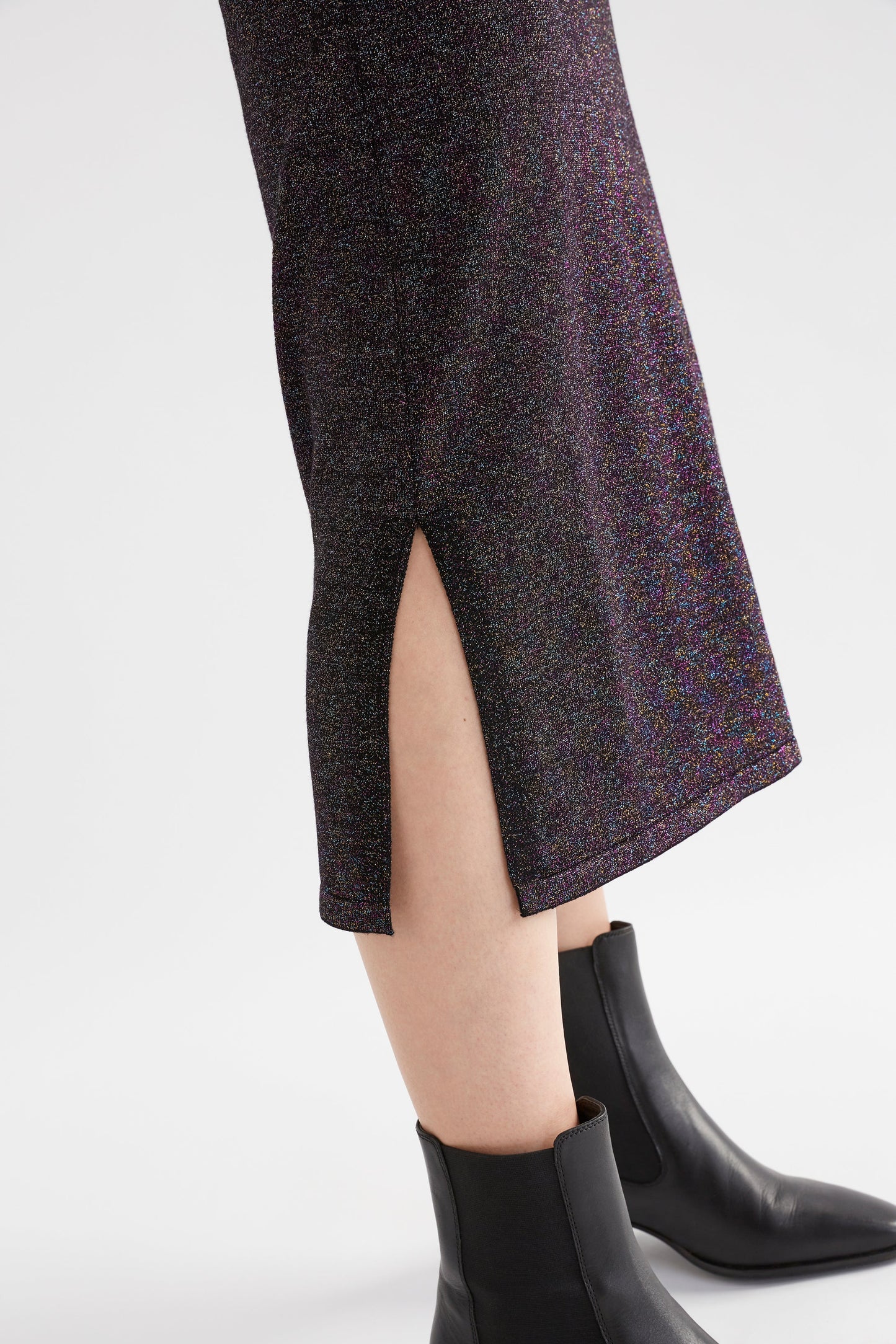 Galaxy Metallic Thread Knit Pencil Skirt Model Side Detail | BLACK MULTI METALLIC