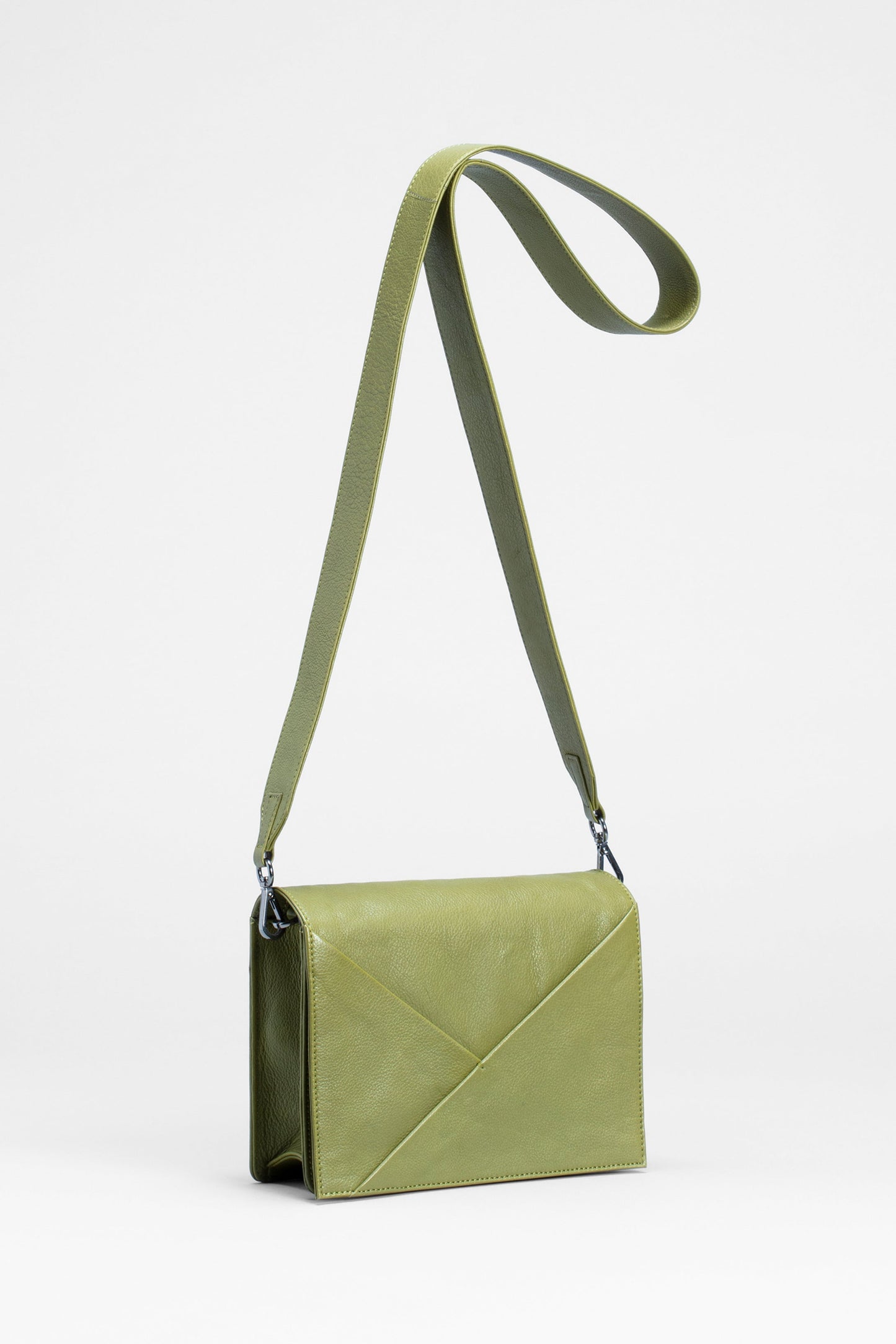 Flyta Cross-body Leather Bag Front | CACTUS