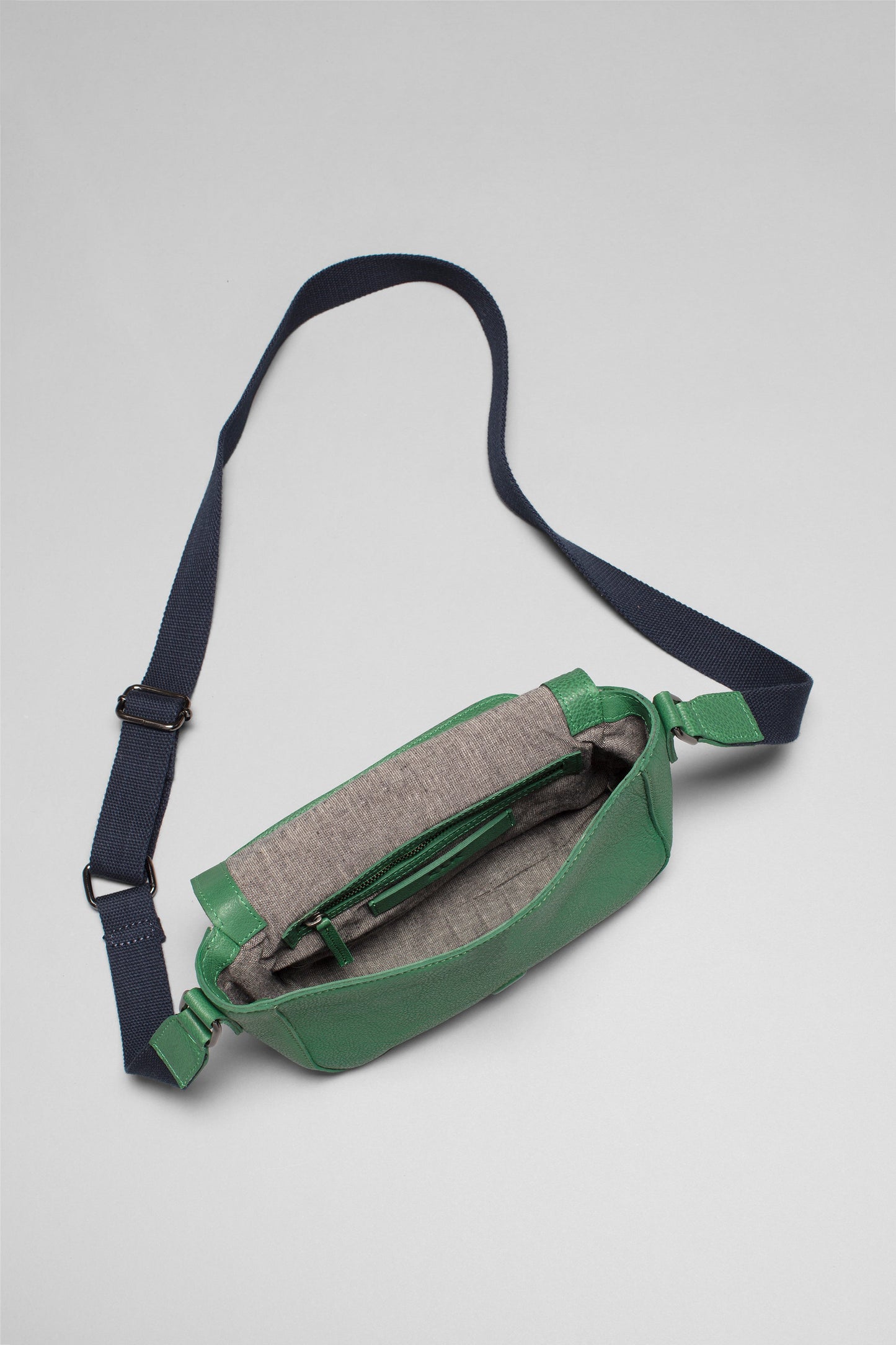 Kurer Remnant Leather Adjustable Cross body Hand Bag Internal | CEDAR GREEN