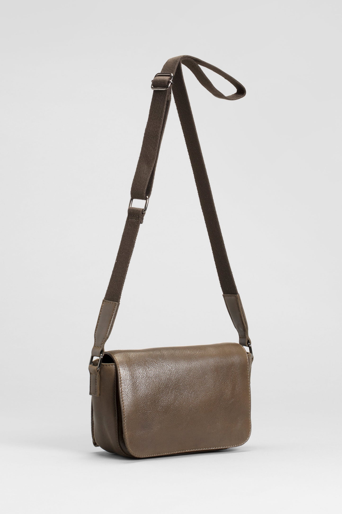 Kurer Remnant Leather Adjustable Cross body Hand Bag Front | OLIVE