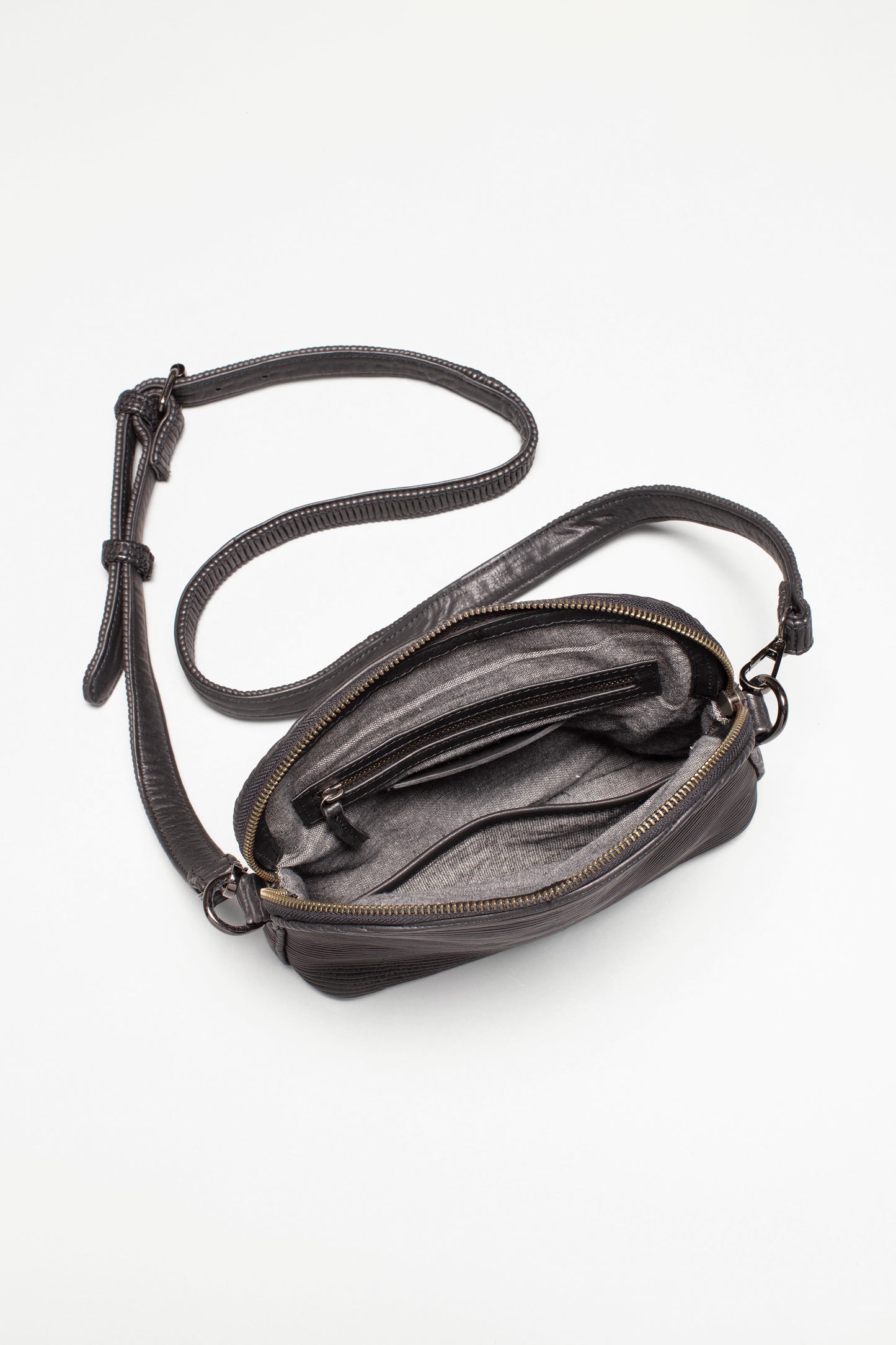 Lisser Ribbed Leather Curved Top Crossbody Bag Internal | BLACK