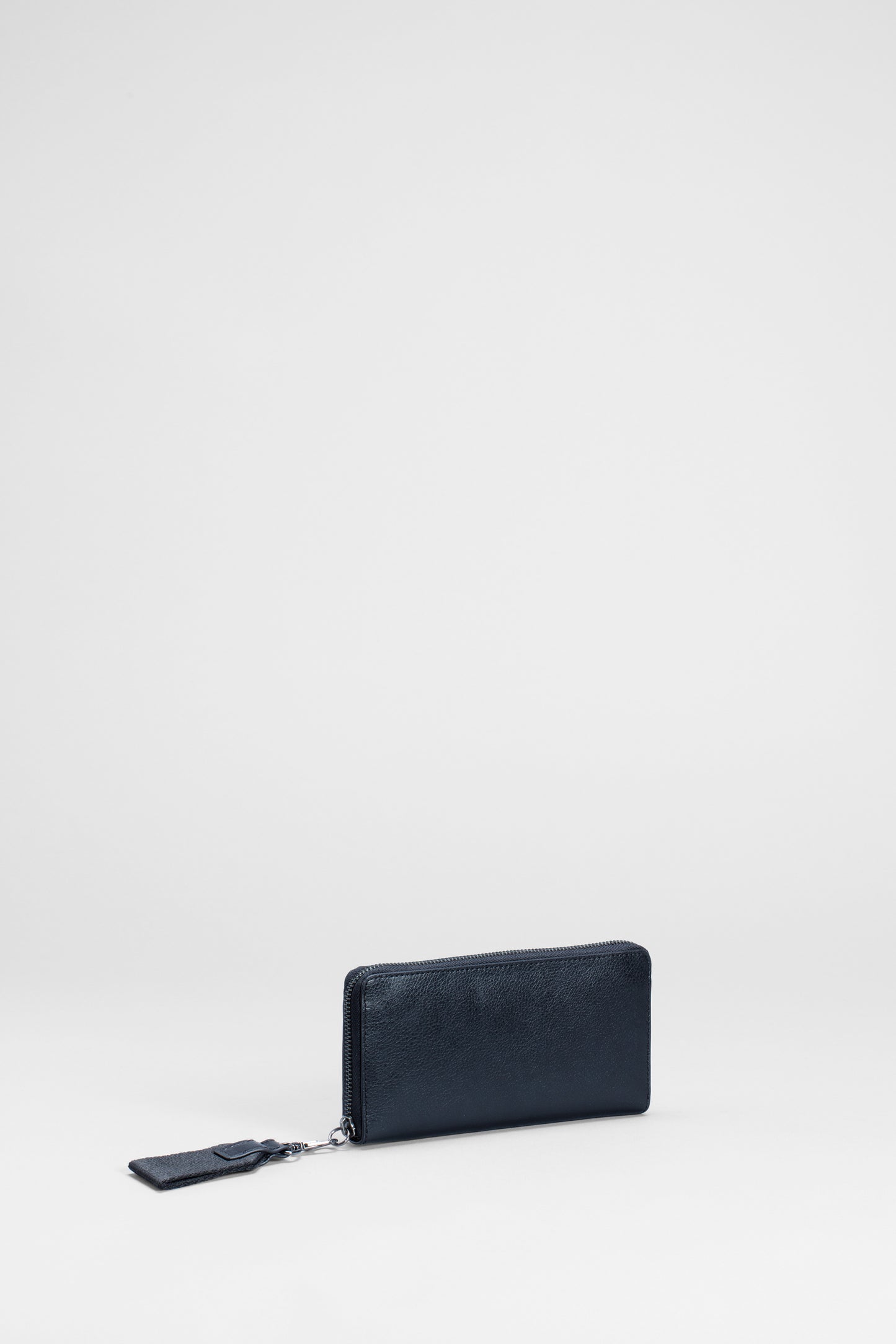 Leni Recycled Leather Wallet Front | Black