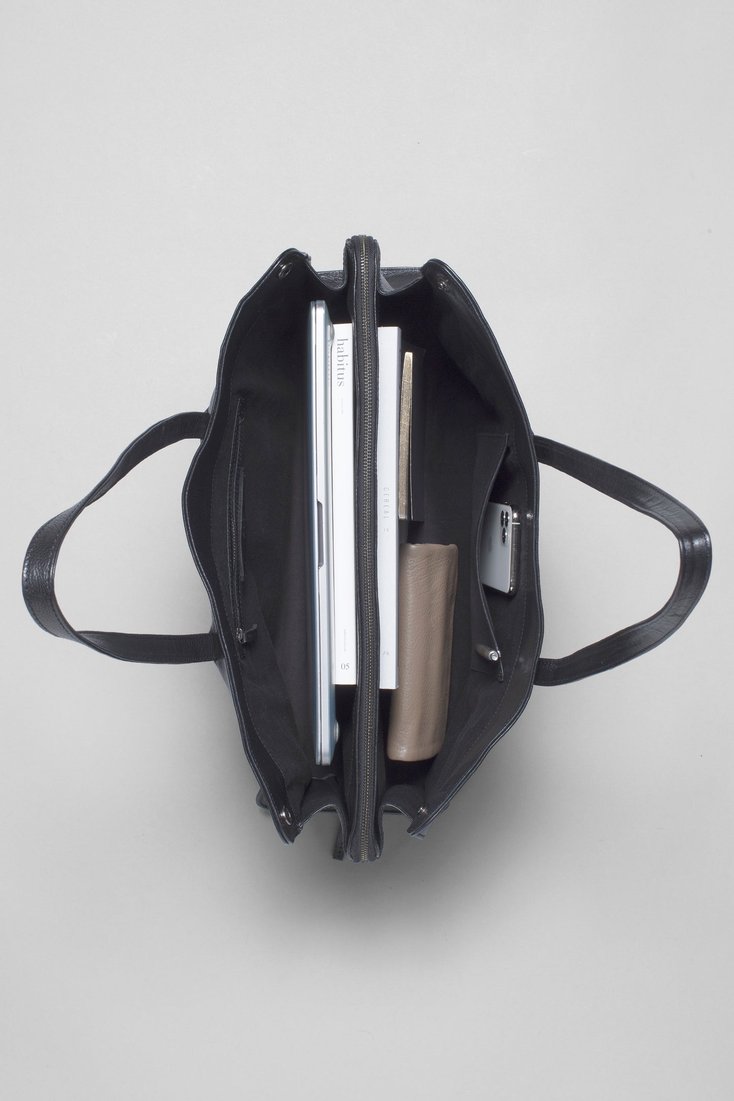 Edda Large Cow Leather 2 Pocket Bag Overhead | Black