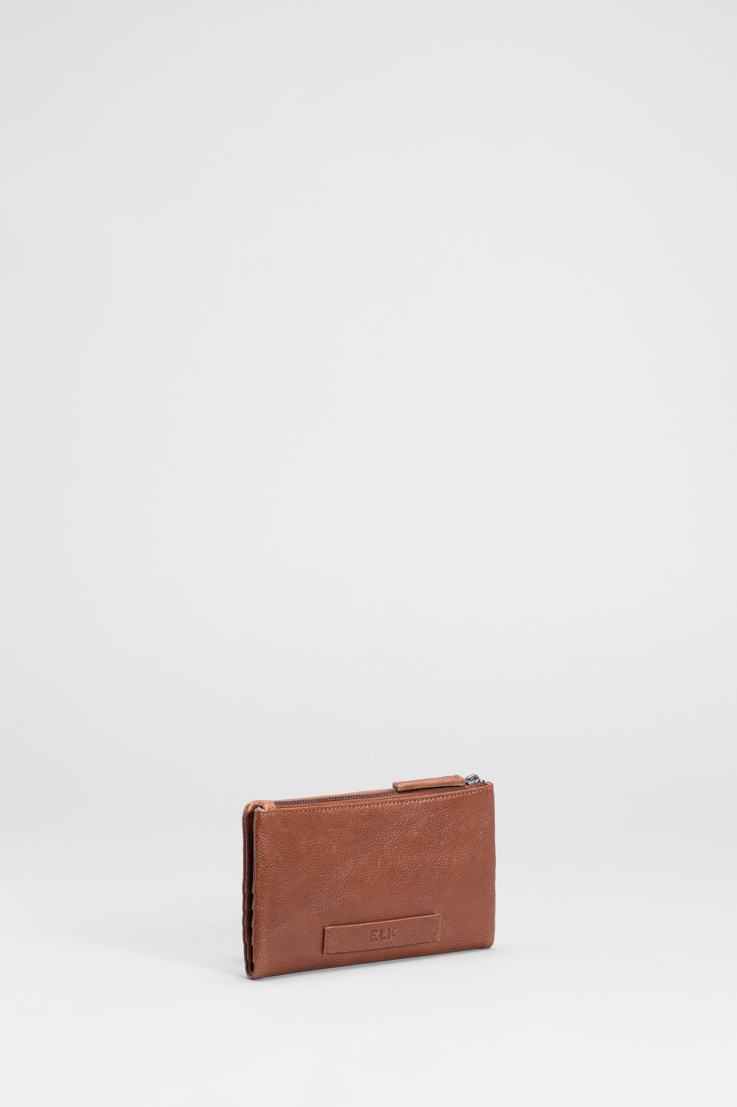 Hanna Simple Leather Zip Up Wallet Back | Tan