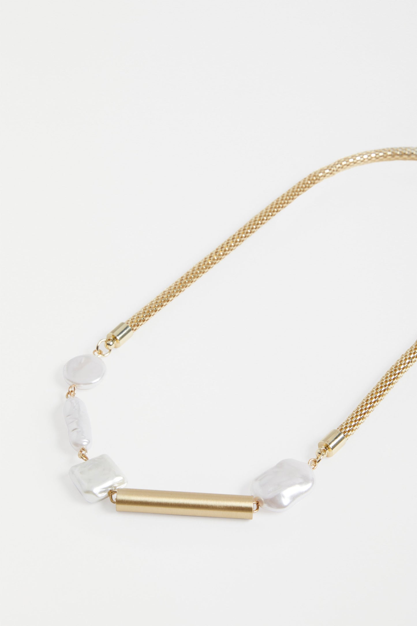 Lang Asymetric Gold and Pearl Statement Necklace Detail | GOLD