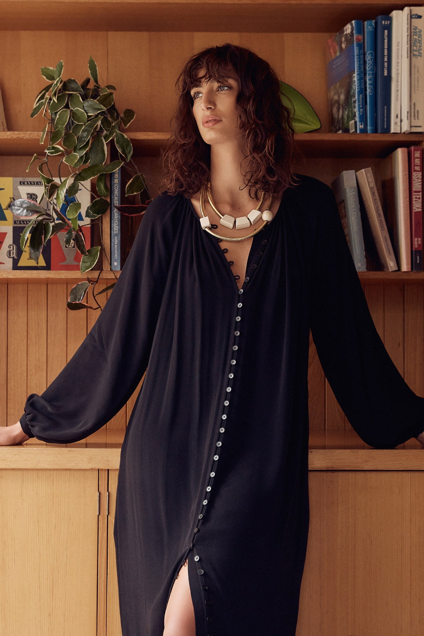 Osten Silky Long Blouson Sleeve Button-down Collarless Shirt Dress Model Campaign | BLACK