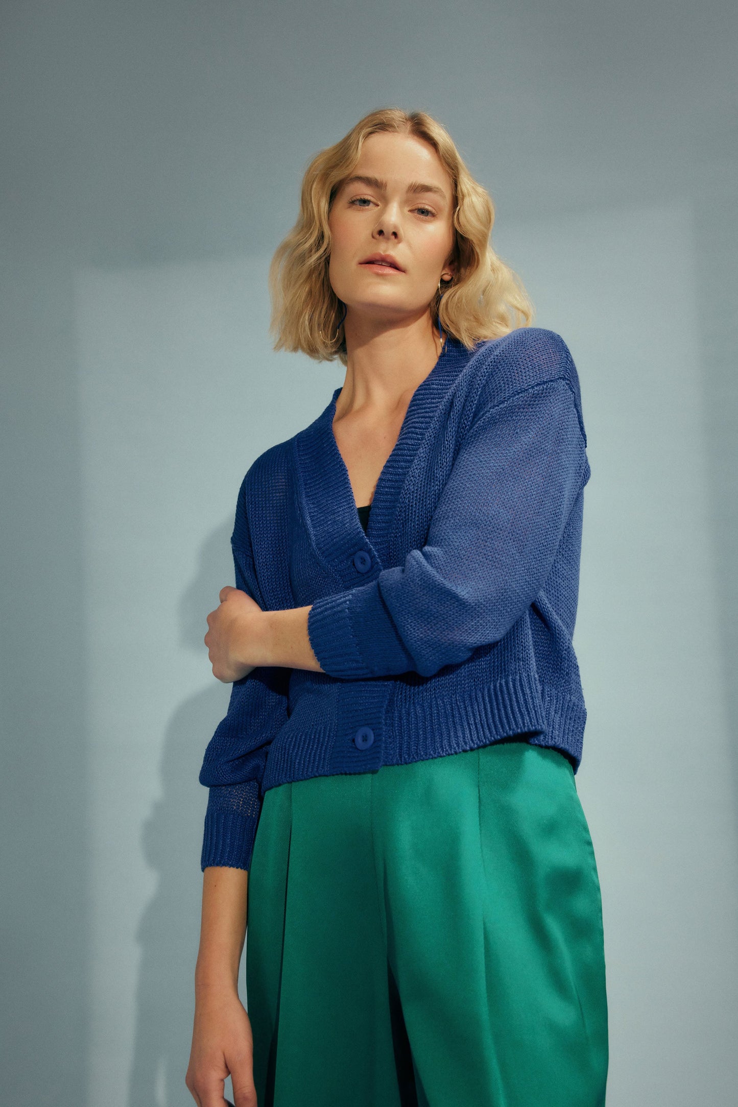 Keent Linen V-Neck Cardigan Model Front Campaign | BRIGHT BLUE