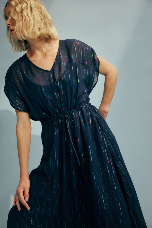 Glimmer V-Neck Drawstring Metallic Fabric Evening Dress Model Front campaign | NAVY METALLIC