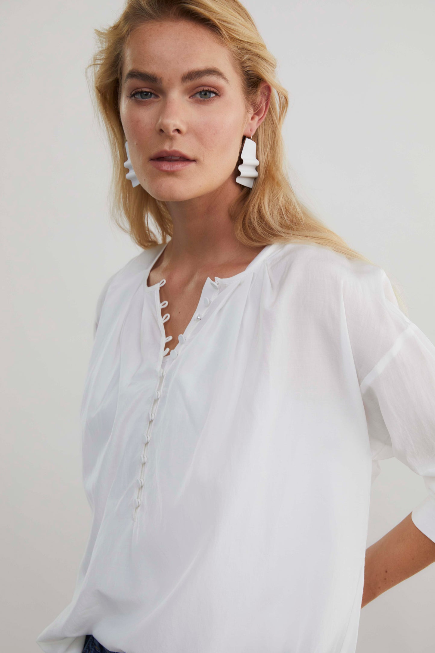 Fara Lightweight Collarless Button Up Blouse Shirt Model Front studio | WHITE