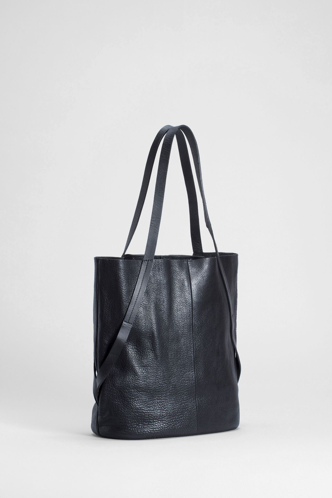 Nausta Large Leather Tote Bag Front | Black